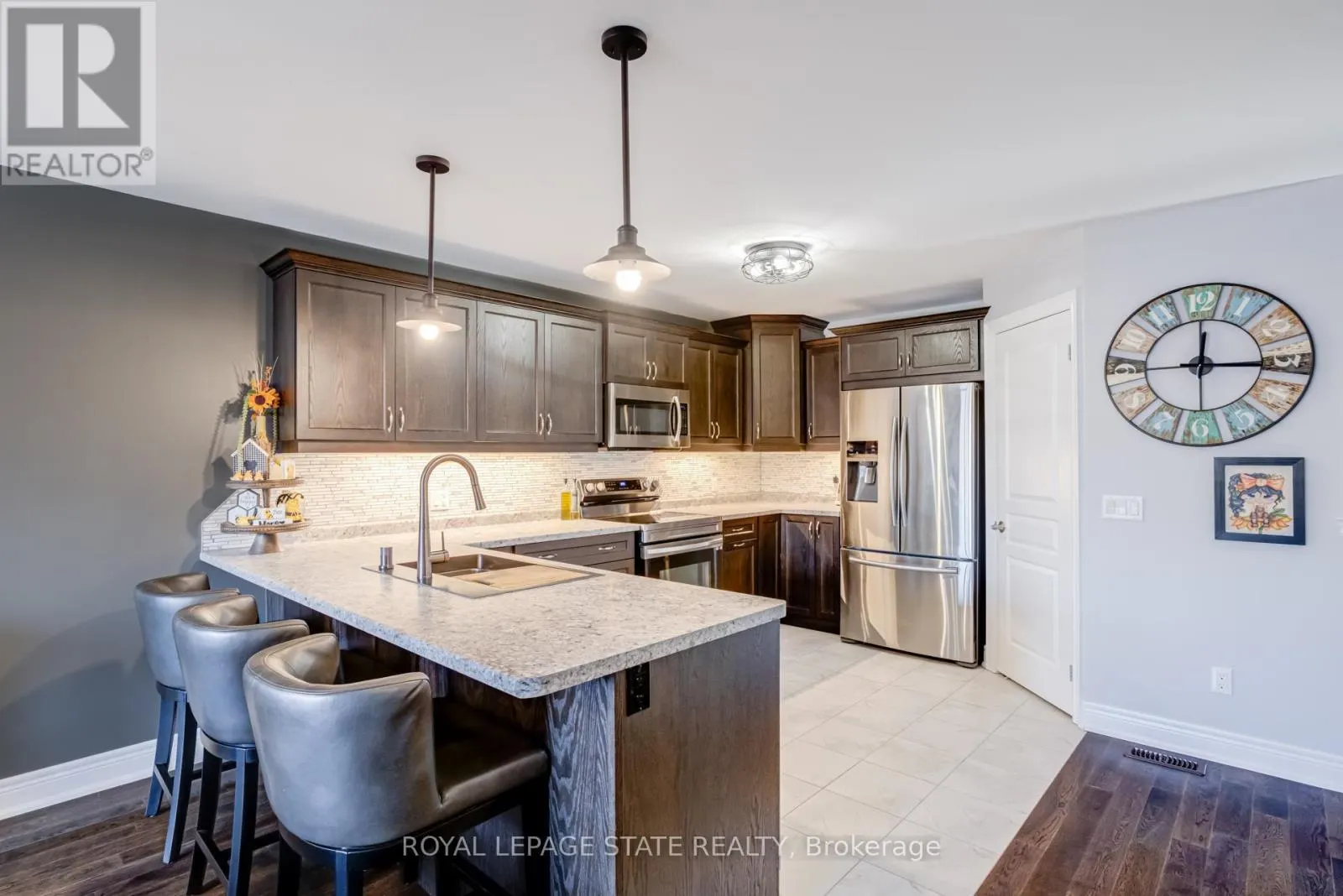4003 LOWER COACH ROAD