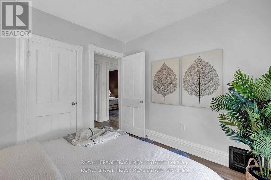 18 NASSAU STREET