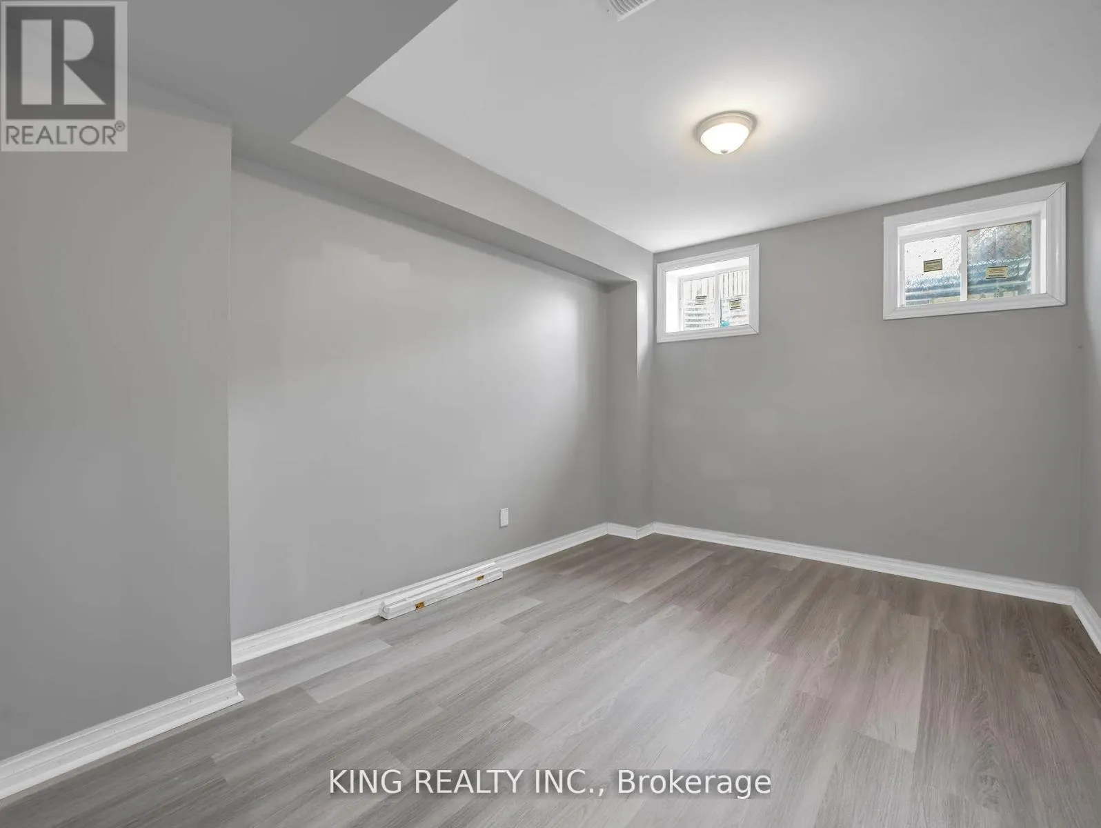 15 HARTLEY AVENUE