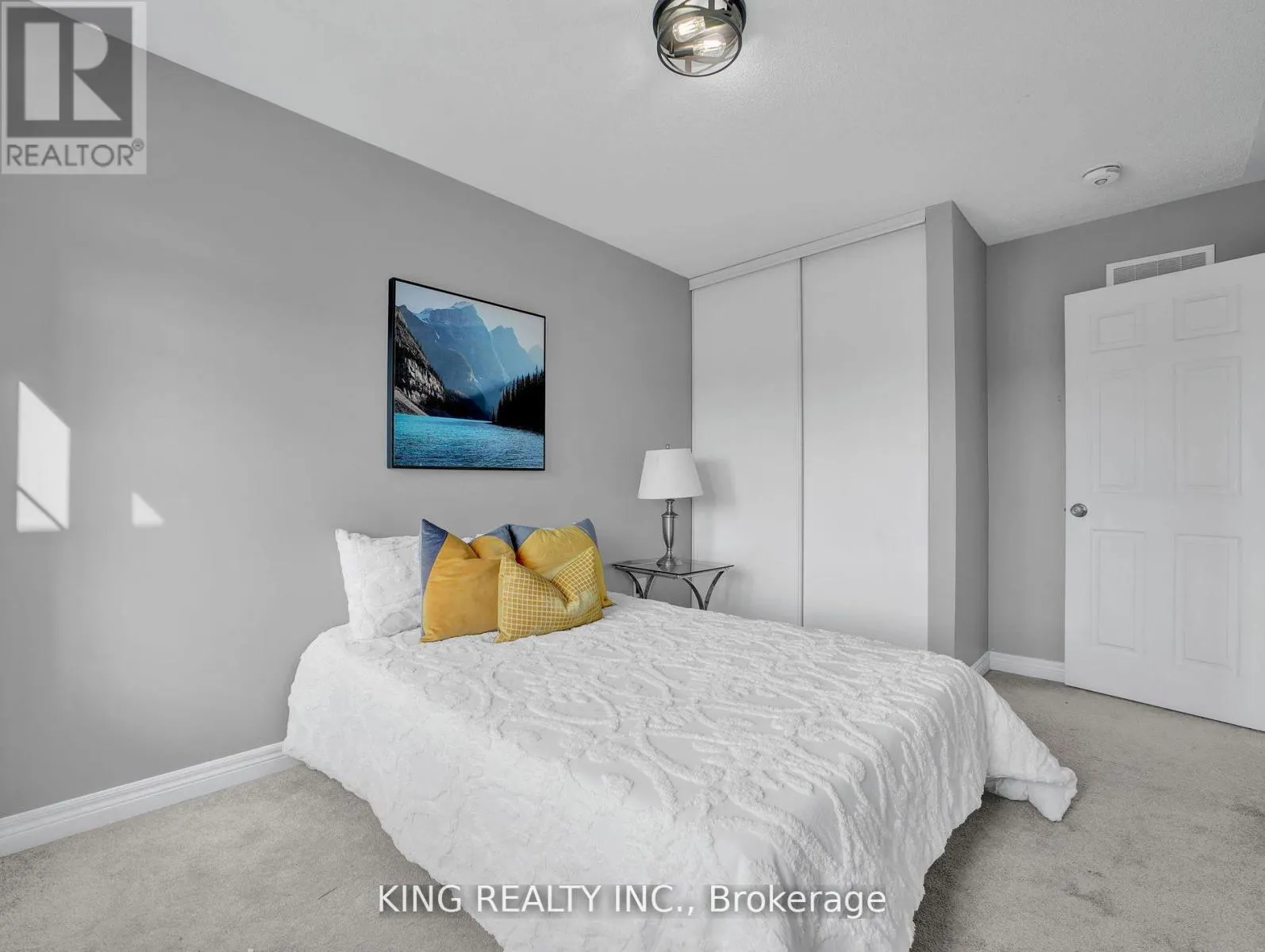 15 HARTLEY AVENUE