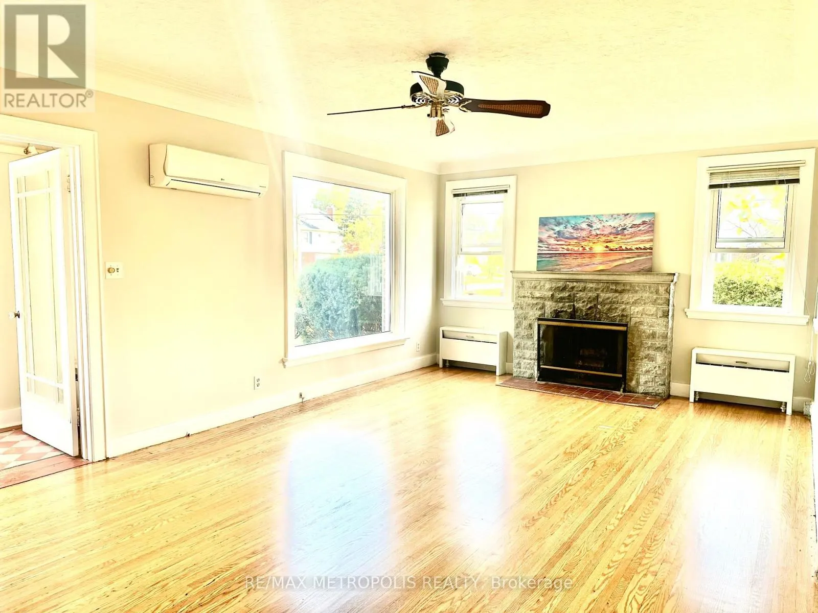 117 QUEENSWAY DRIVE