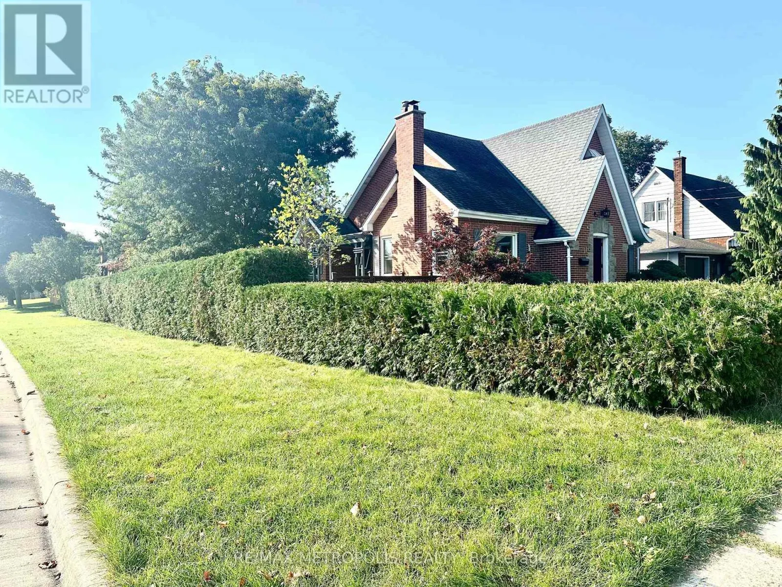 117 QUEENSWAY DRIVE