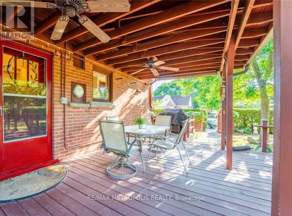 117 QUEENSWAY DRIVE