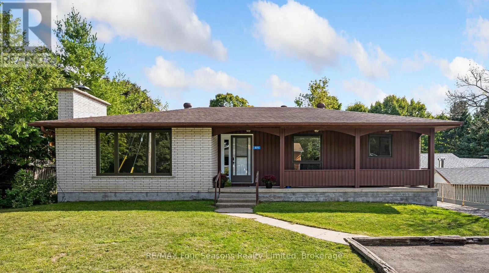 571 DAVID STREET