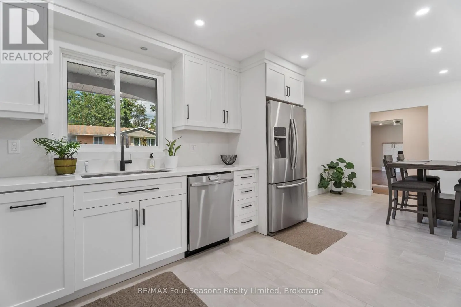 571 DAVID STREET