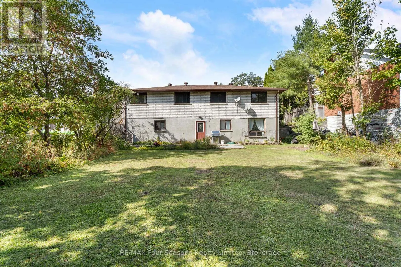 571 DAVID STREET