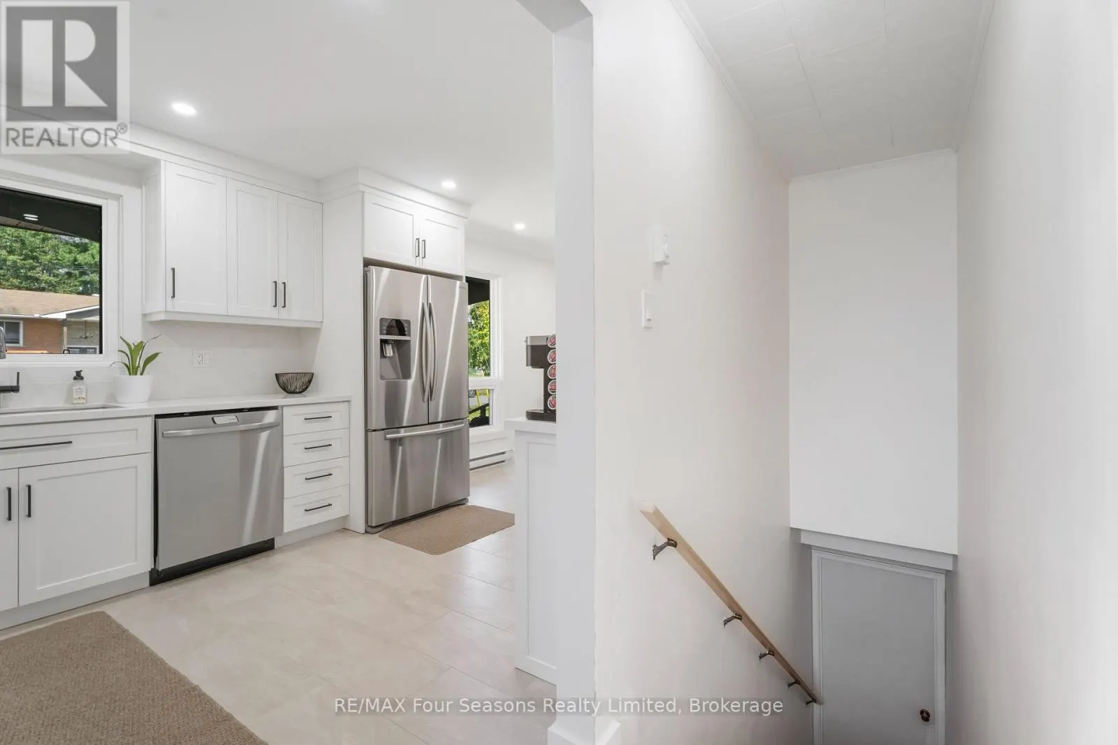 571 DAVID STREET