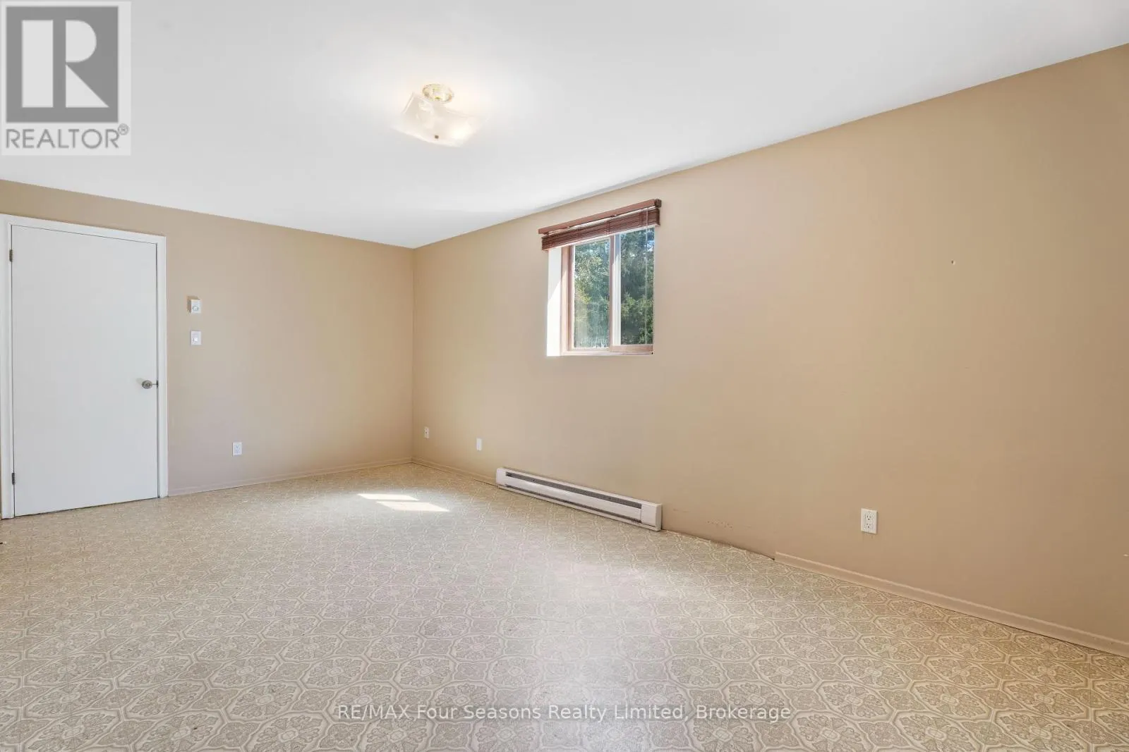571 DAVID STREET