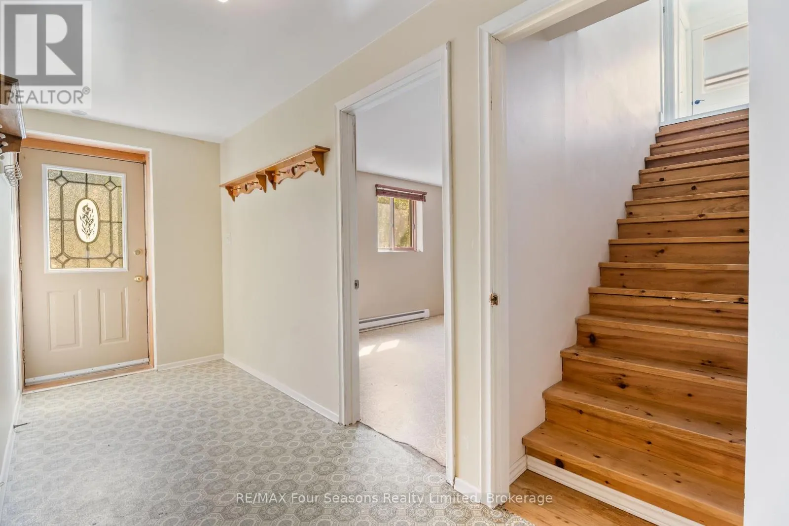 571 DAVID STREET