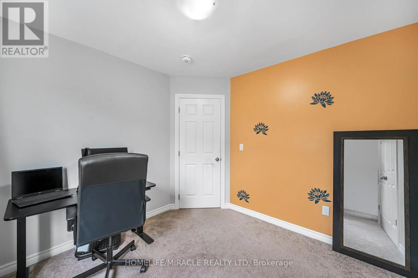 63 BRENNAN CRESCENT