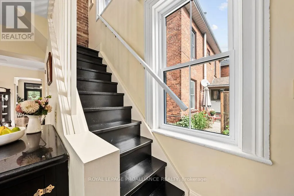 7 FORIN STREET