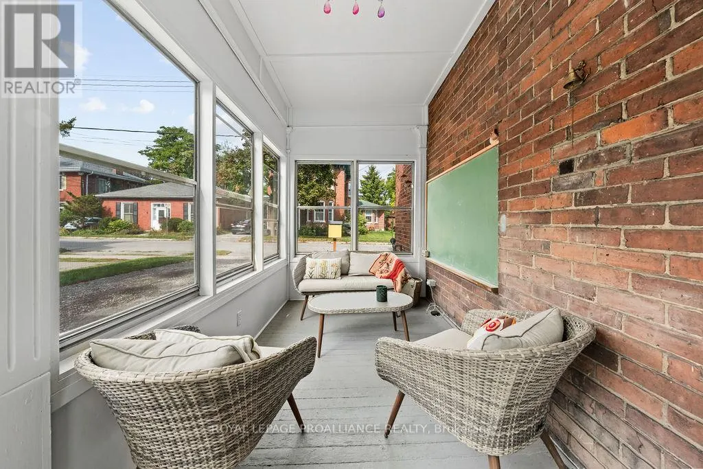 7 FORIN STREET