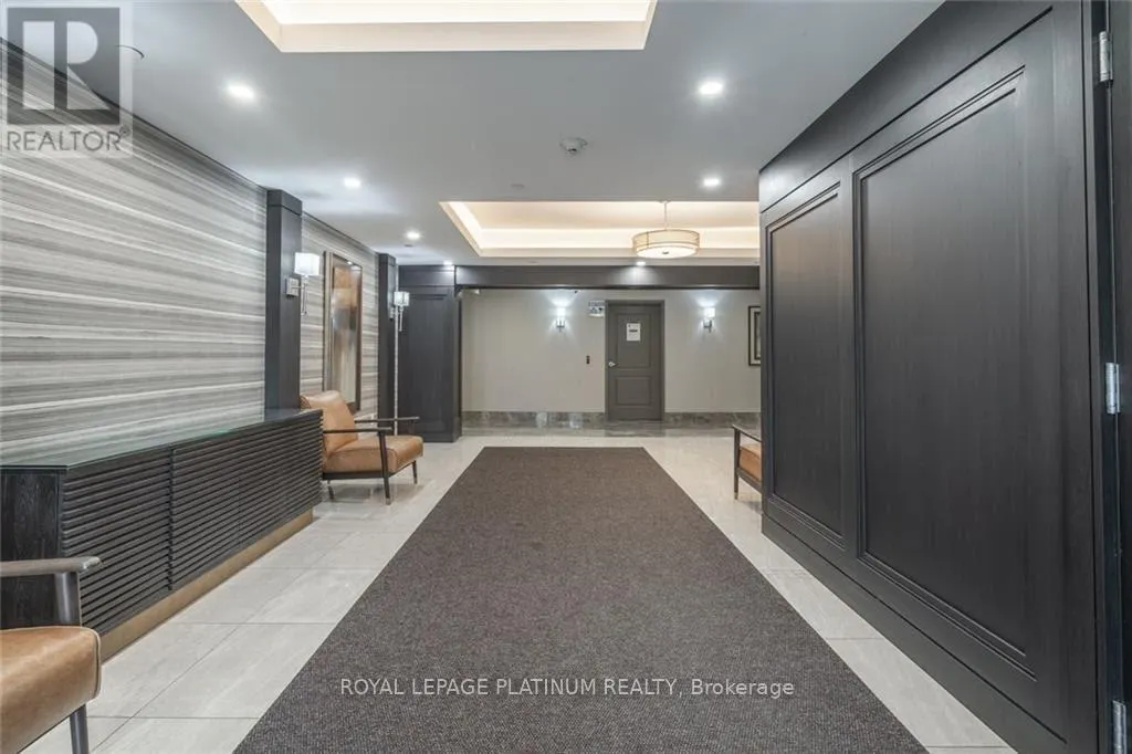 233 - 125 SHOREVIEW PLACE
