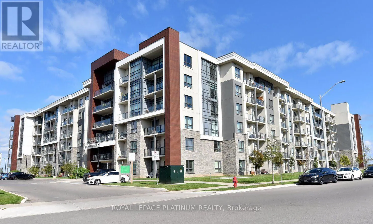 233 - 125 SHOREVIEW PLACE