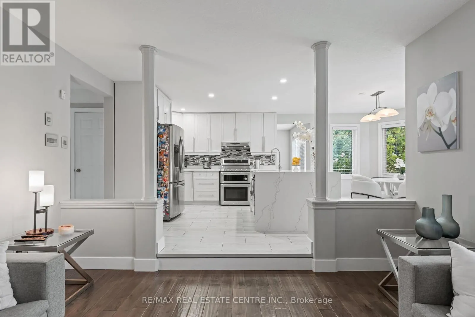 715 BURNETT AVENUE