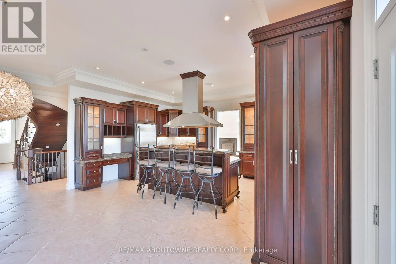 803 RIDGE ROAD