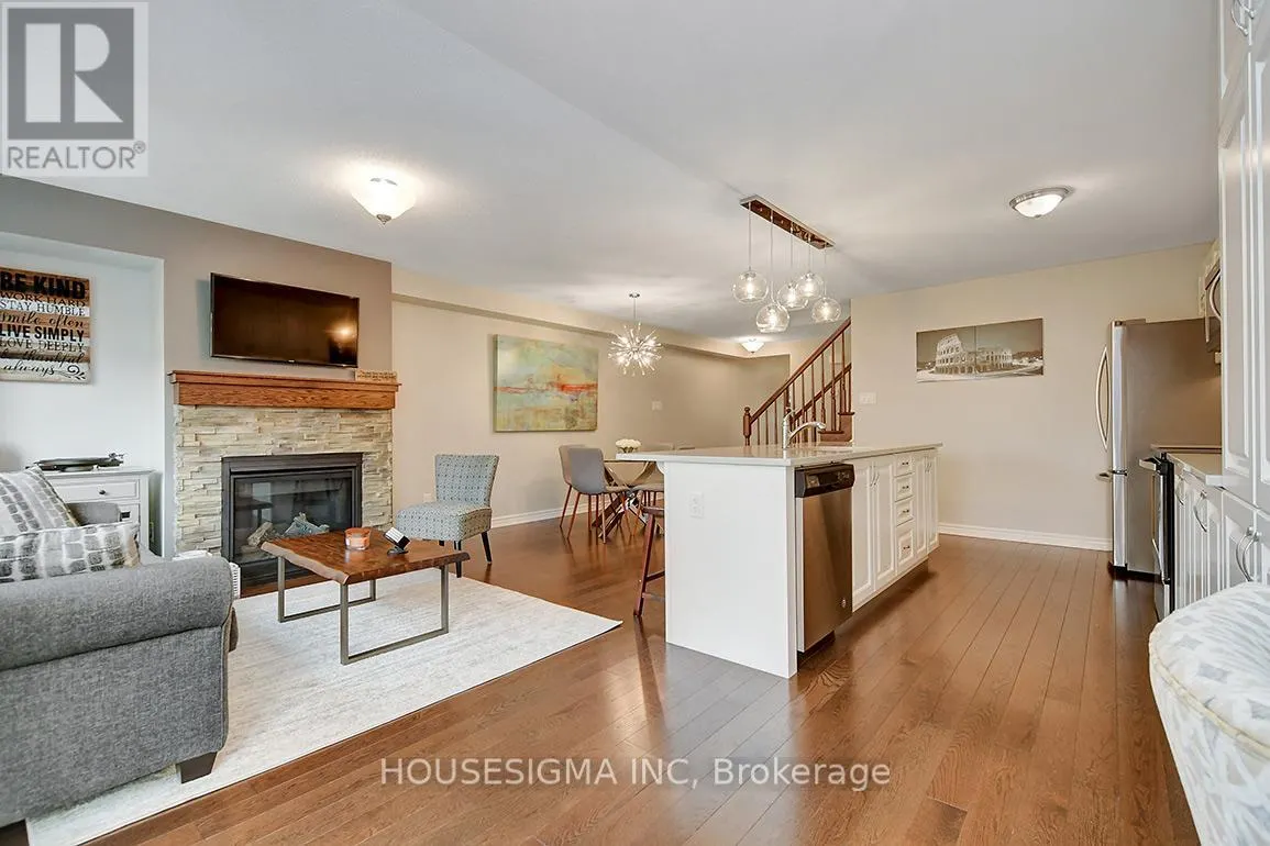 304 LIPIZZANER STREET