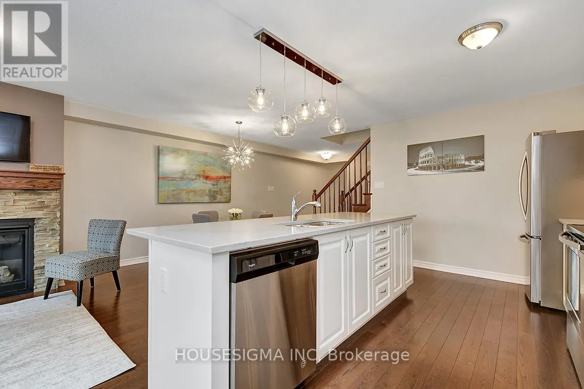 304 LIPIZZANER STREET