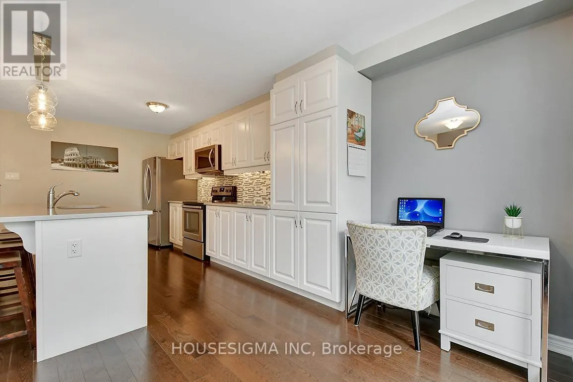 304 LIPIZZANER STREET