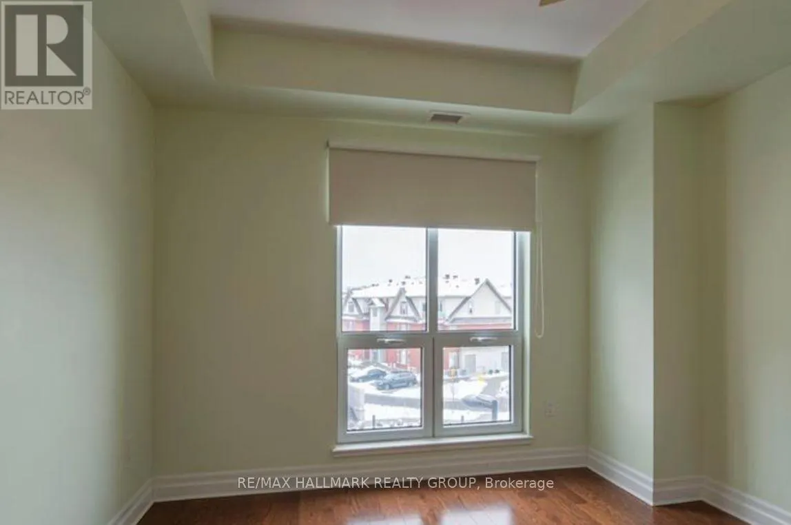 305 - 90 LANDRY STREET