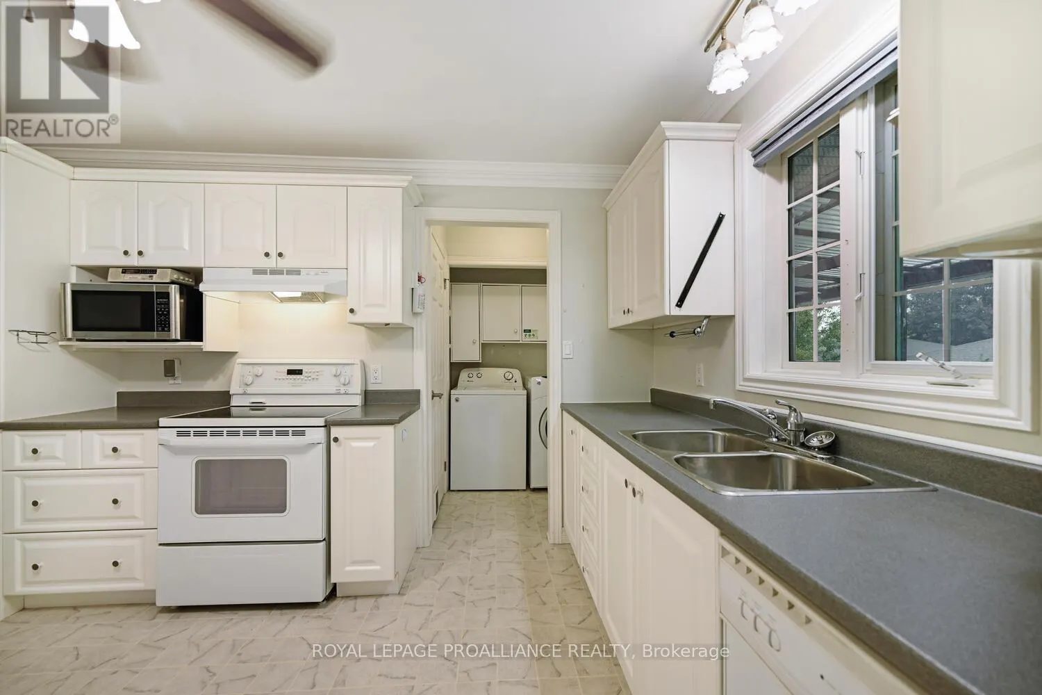 1003 MONTROSE STREET