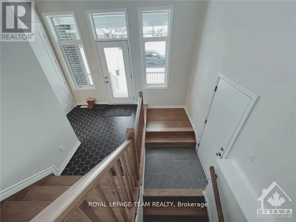 722 VENNECY TERRACE