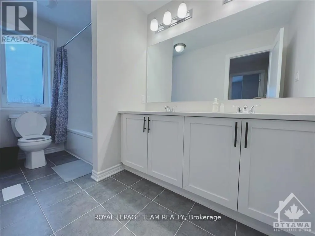 722 VENNECY TERRACE