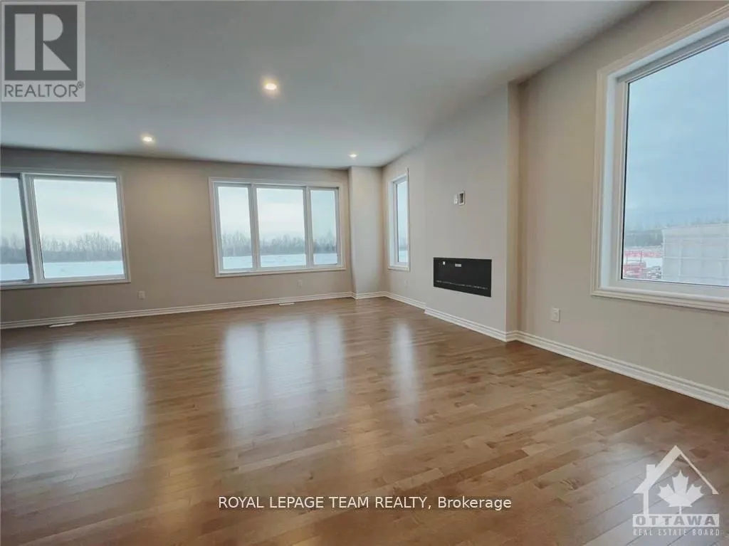 722 VENNECY TERRACE