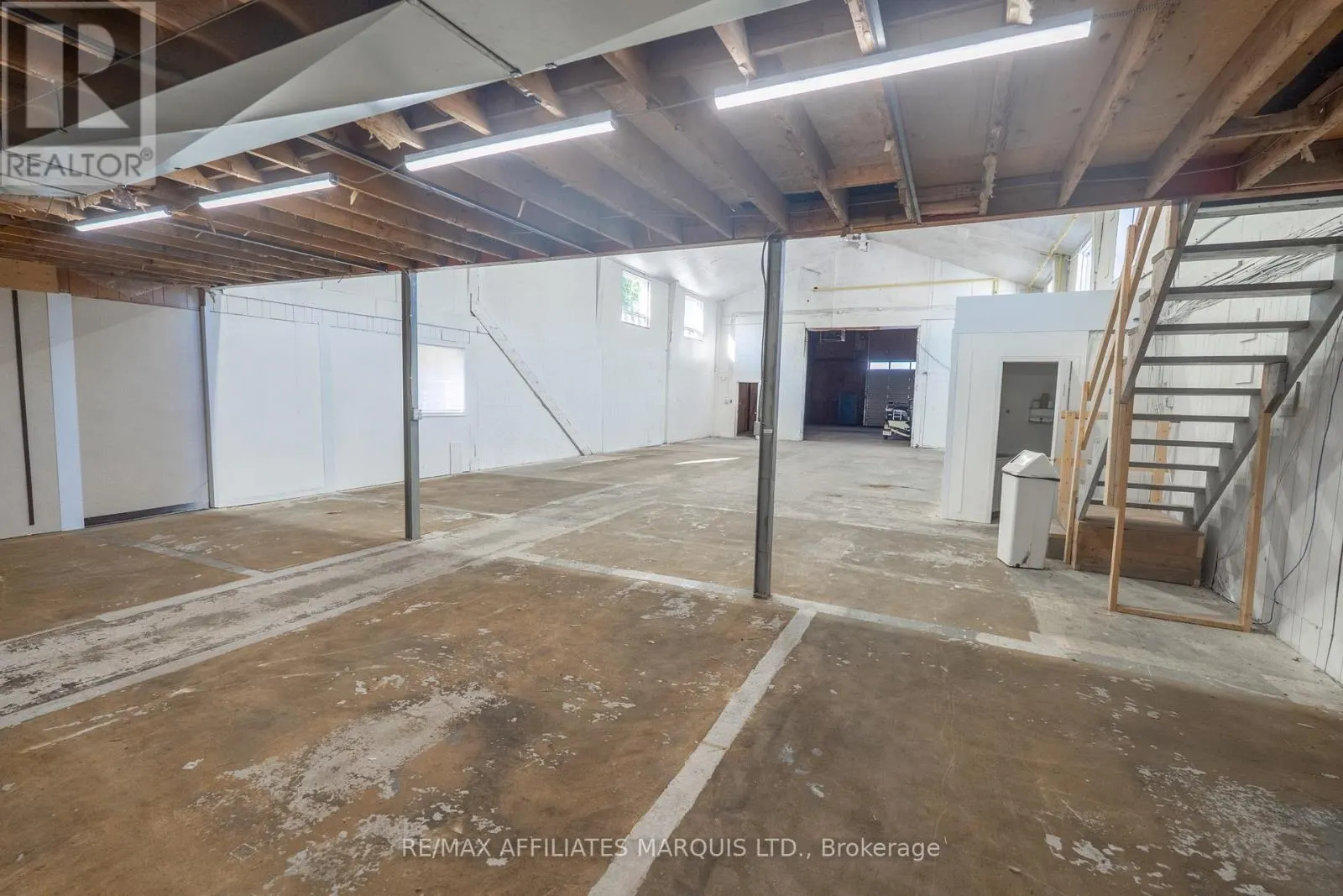 1397 ROSEMOUNT AVENUE