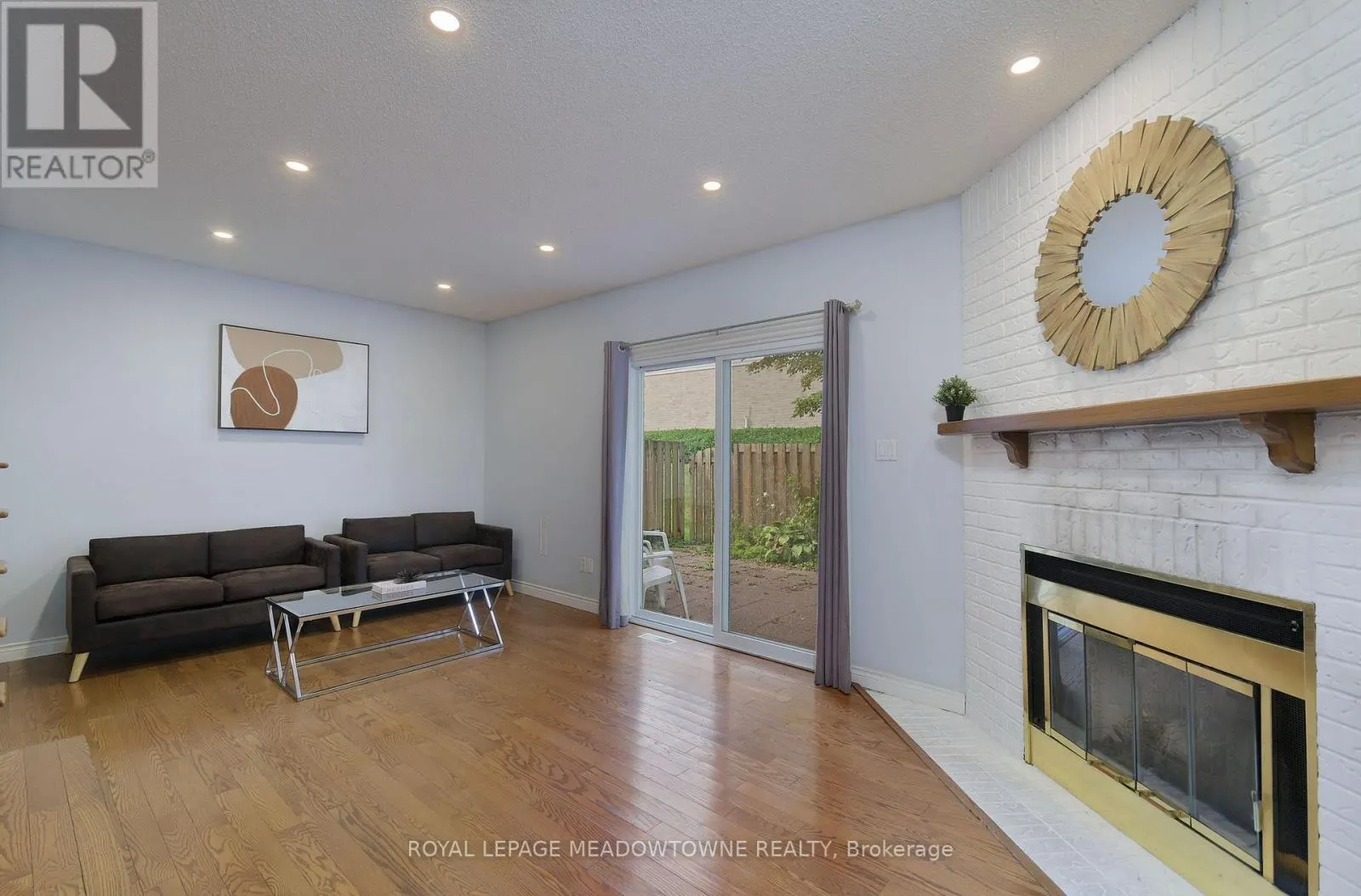 34 - 800 UPPER PARADISE ROAD