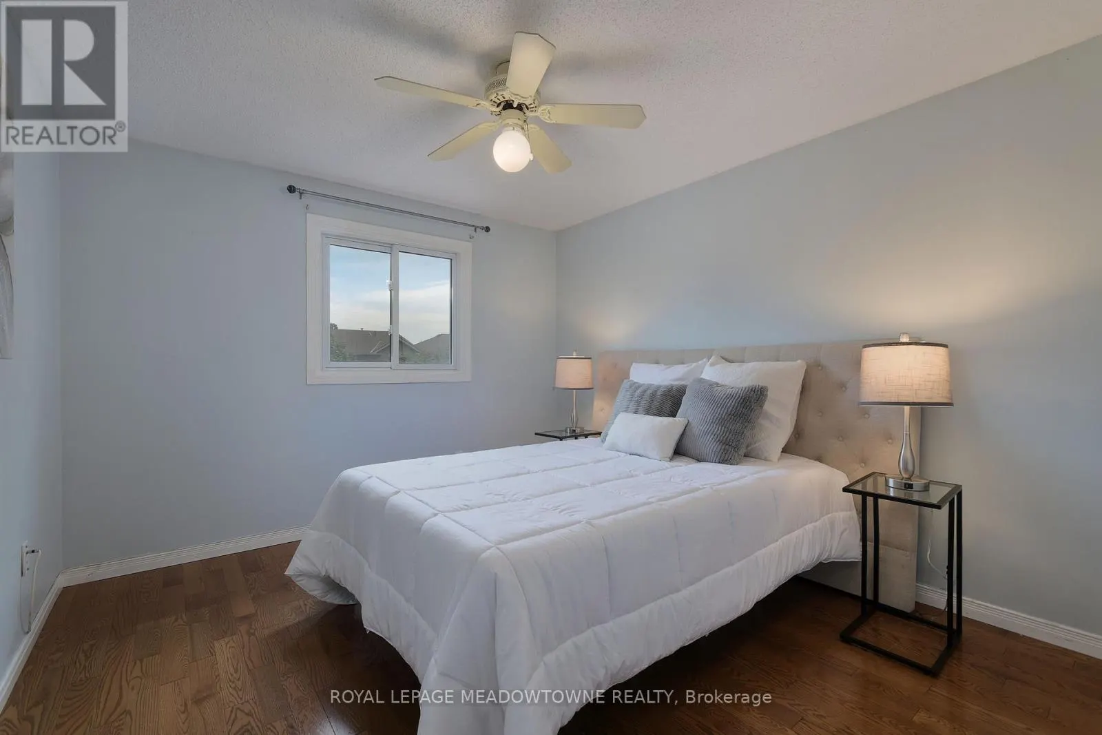 34 - 800 UPPER PARADISE ROAD