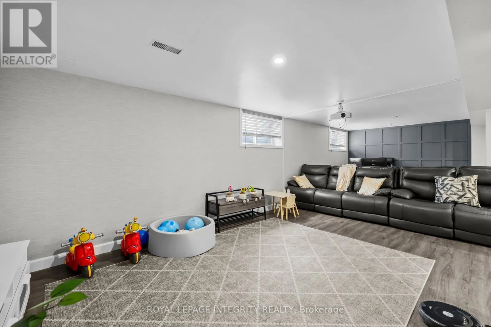 506 SOUTHFIELD WAY