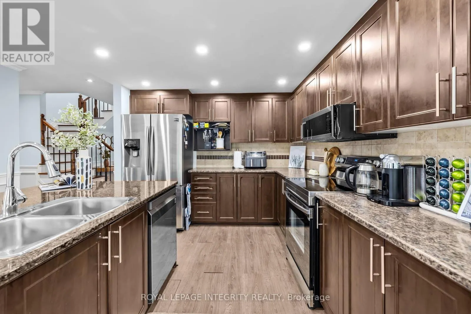 506 SOUTHFIELD WAY
