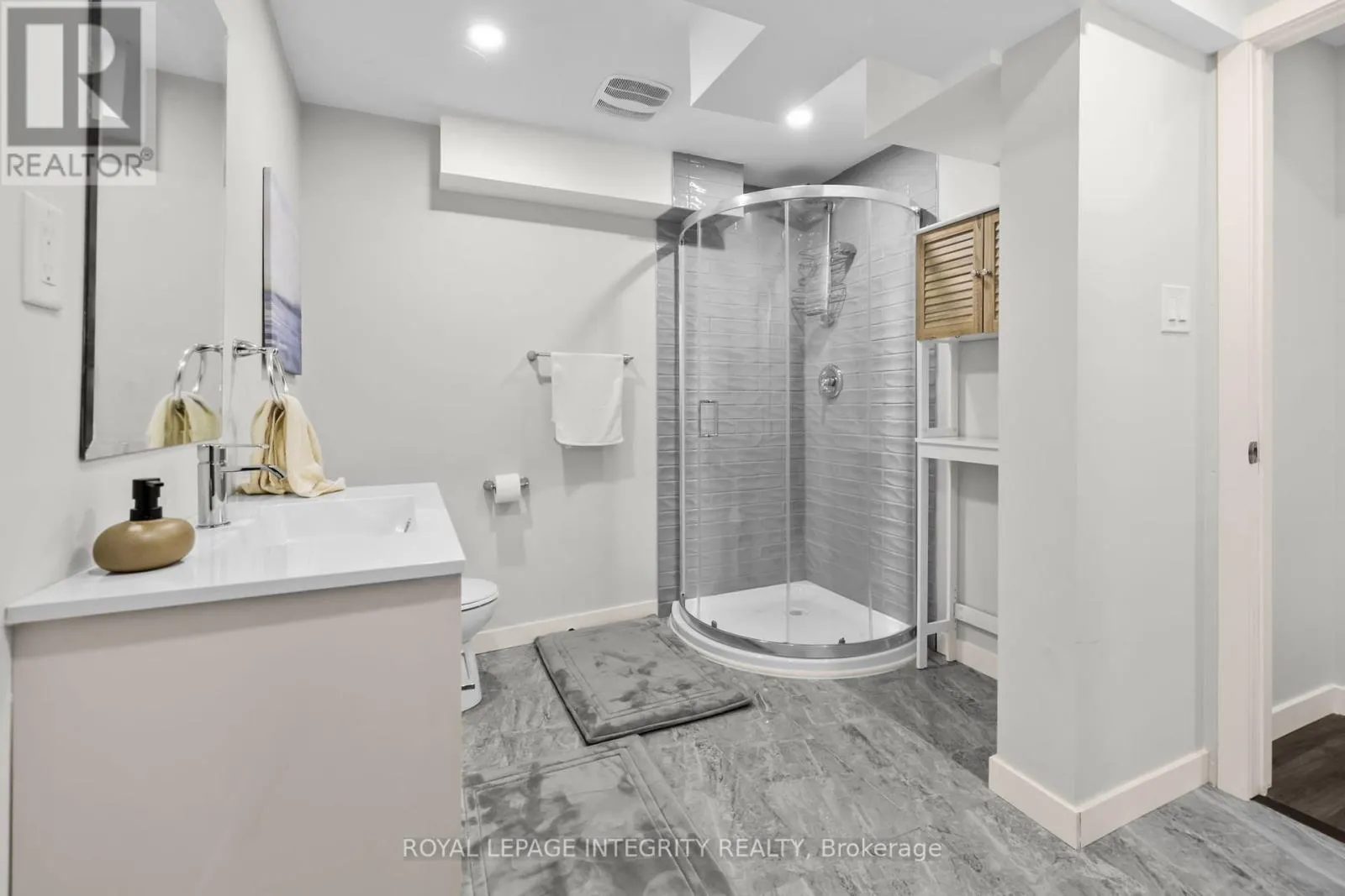 506 SOUTHFIELD WAY