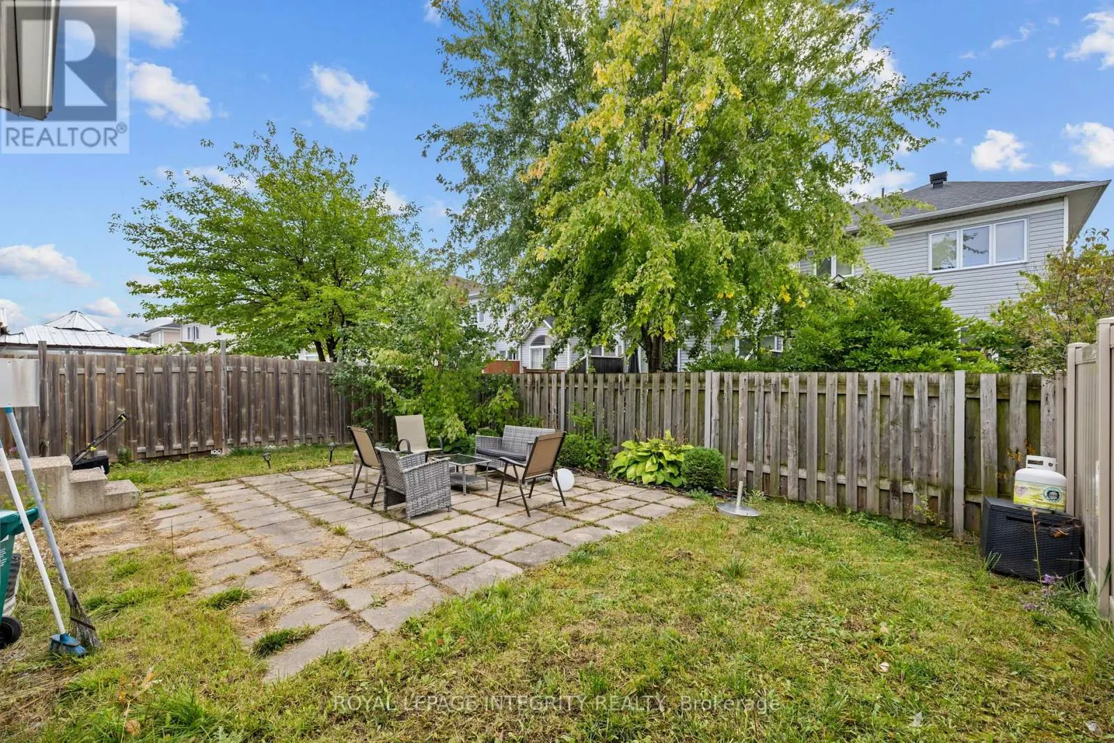 506 SOUTHFIELD WAY