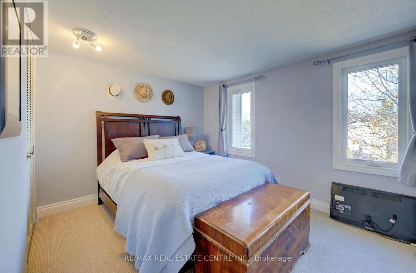 47 MANOR DRIVE