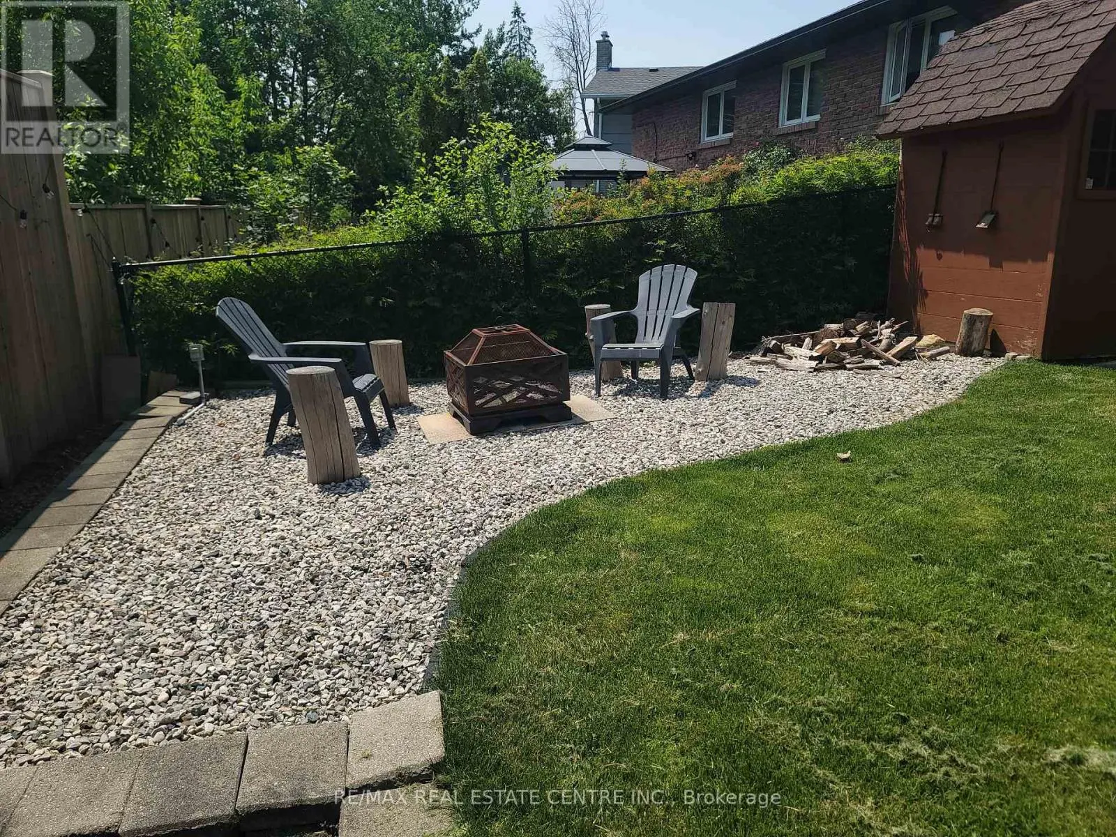 47 MANOR DRIVE