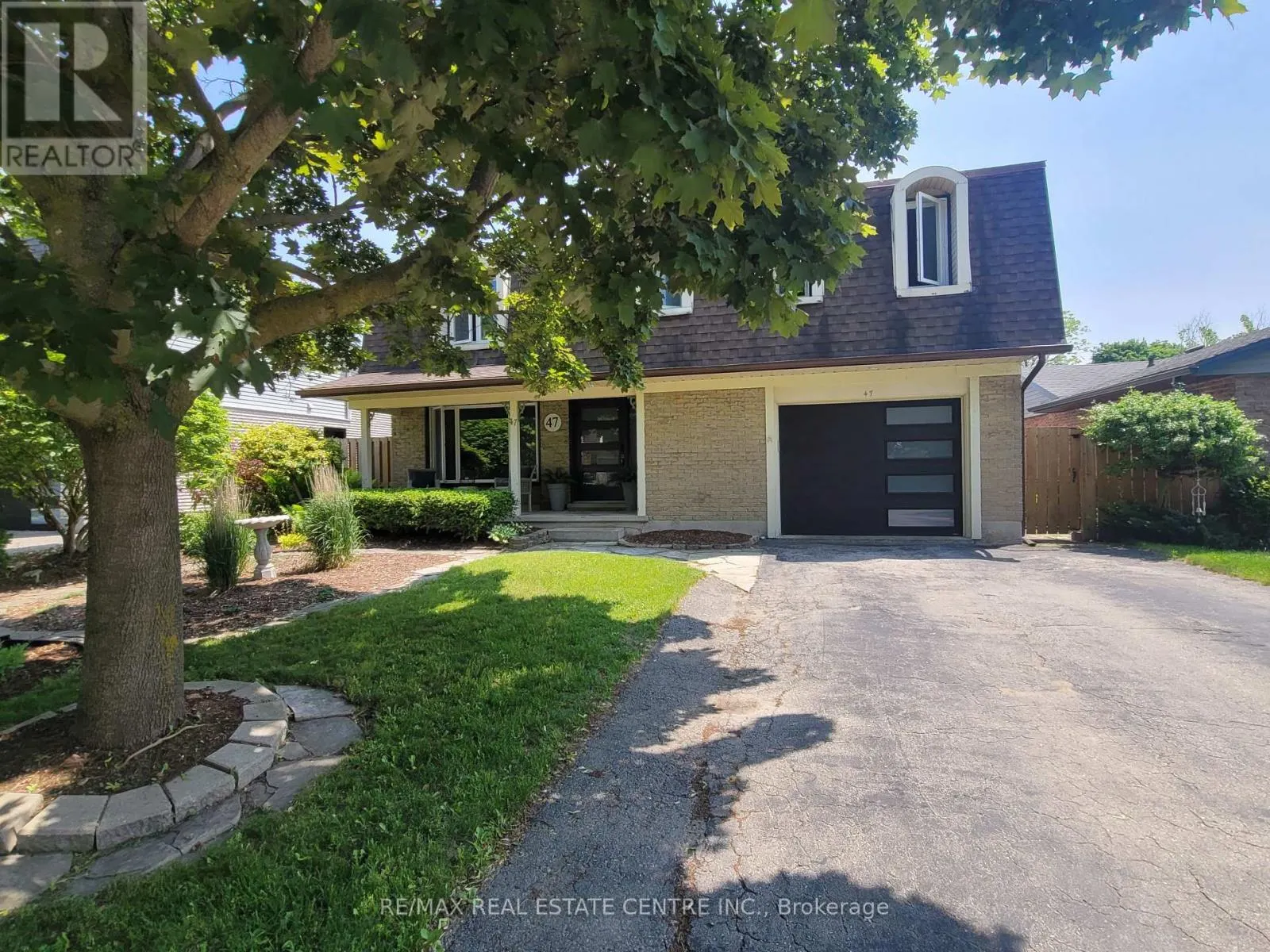 47 MANOR DRIVE