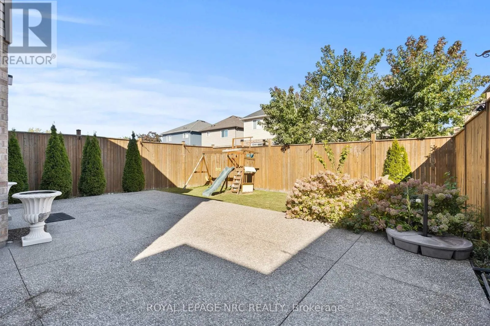 6058 ERNEST CRESCENT