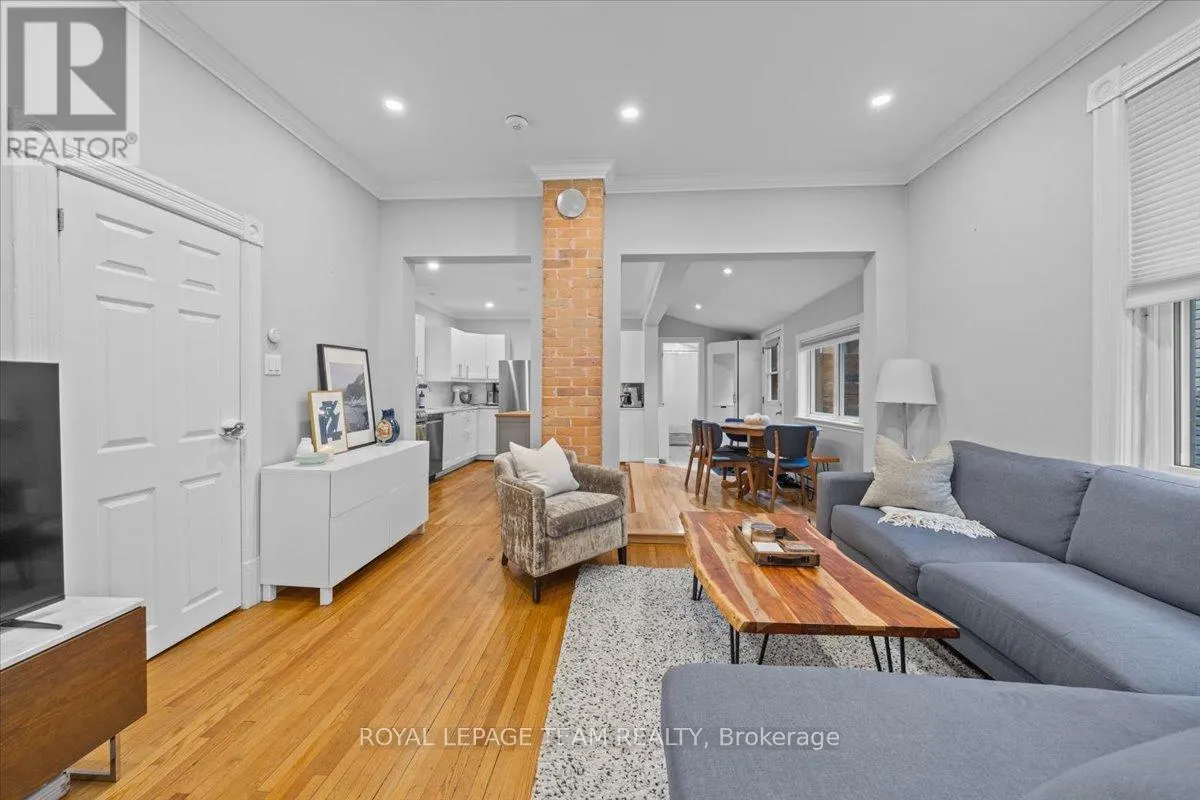 21 ARLINGTON AVENUE