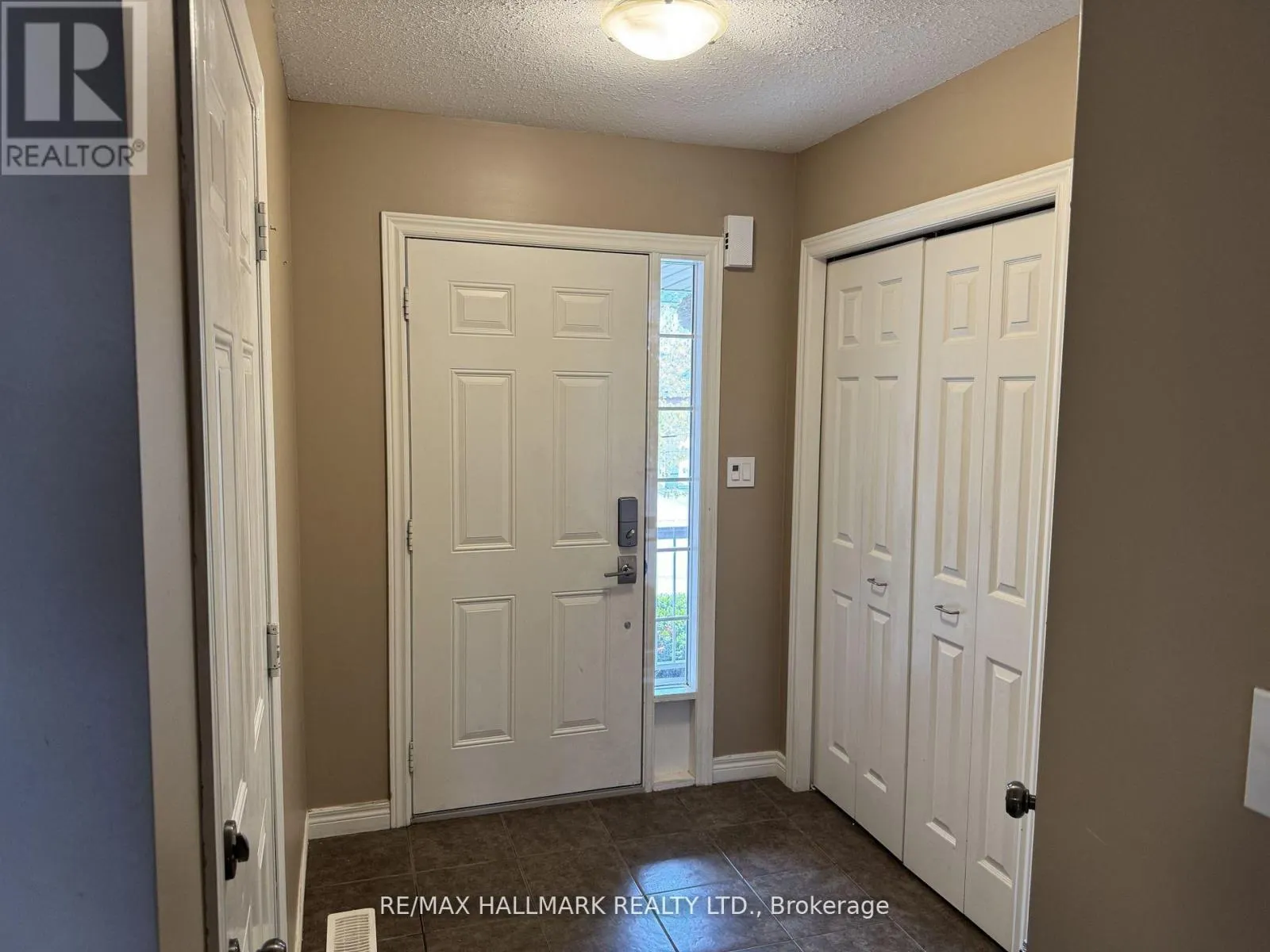 18 - 361 ARKELL ROAD