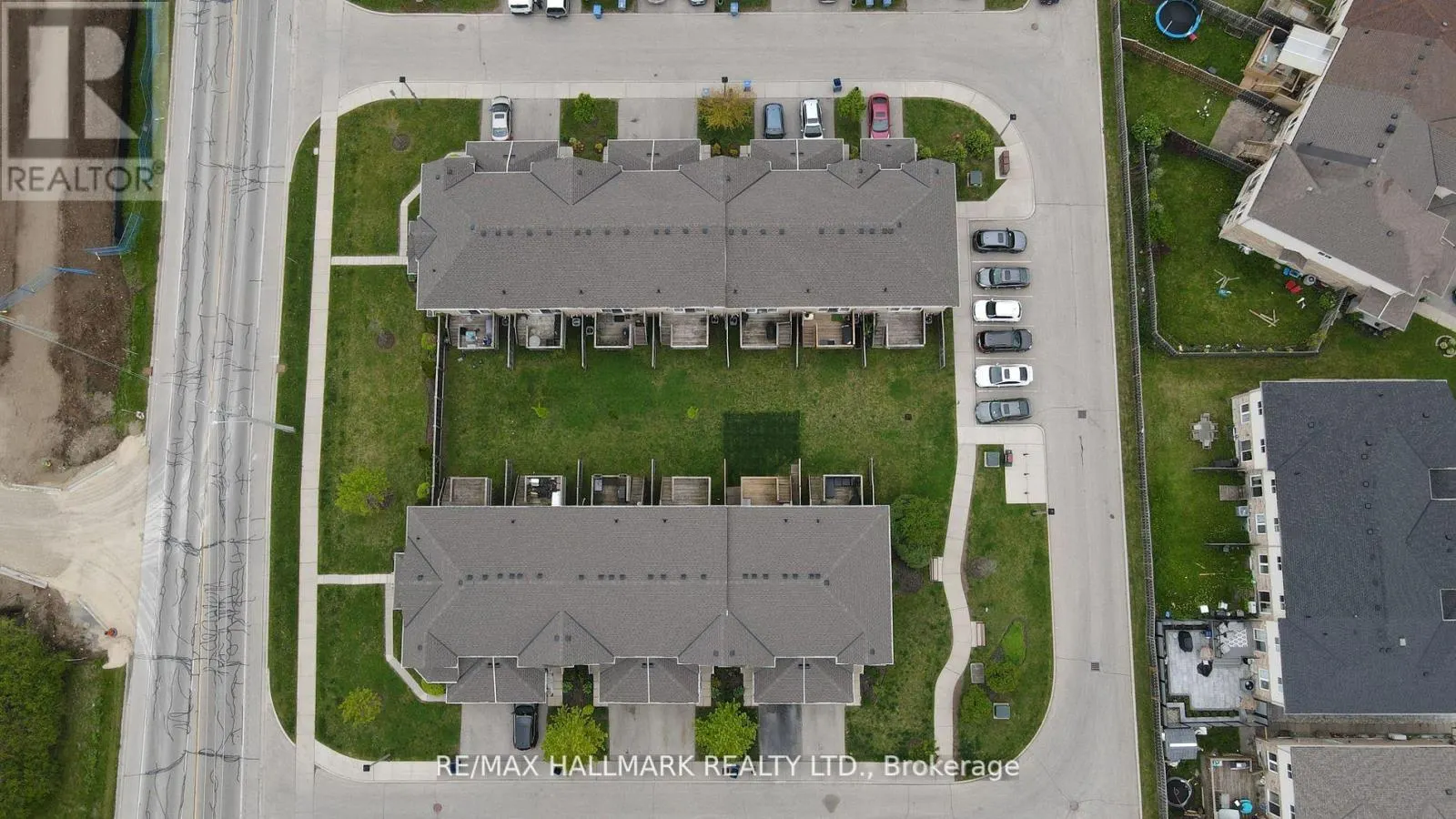 18 - 361 ARKELL ROAD