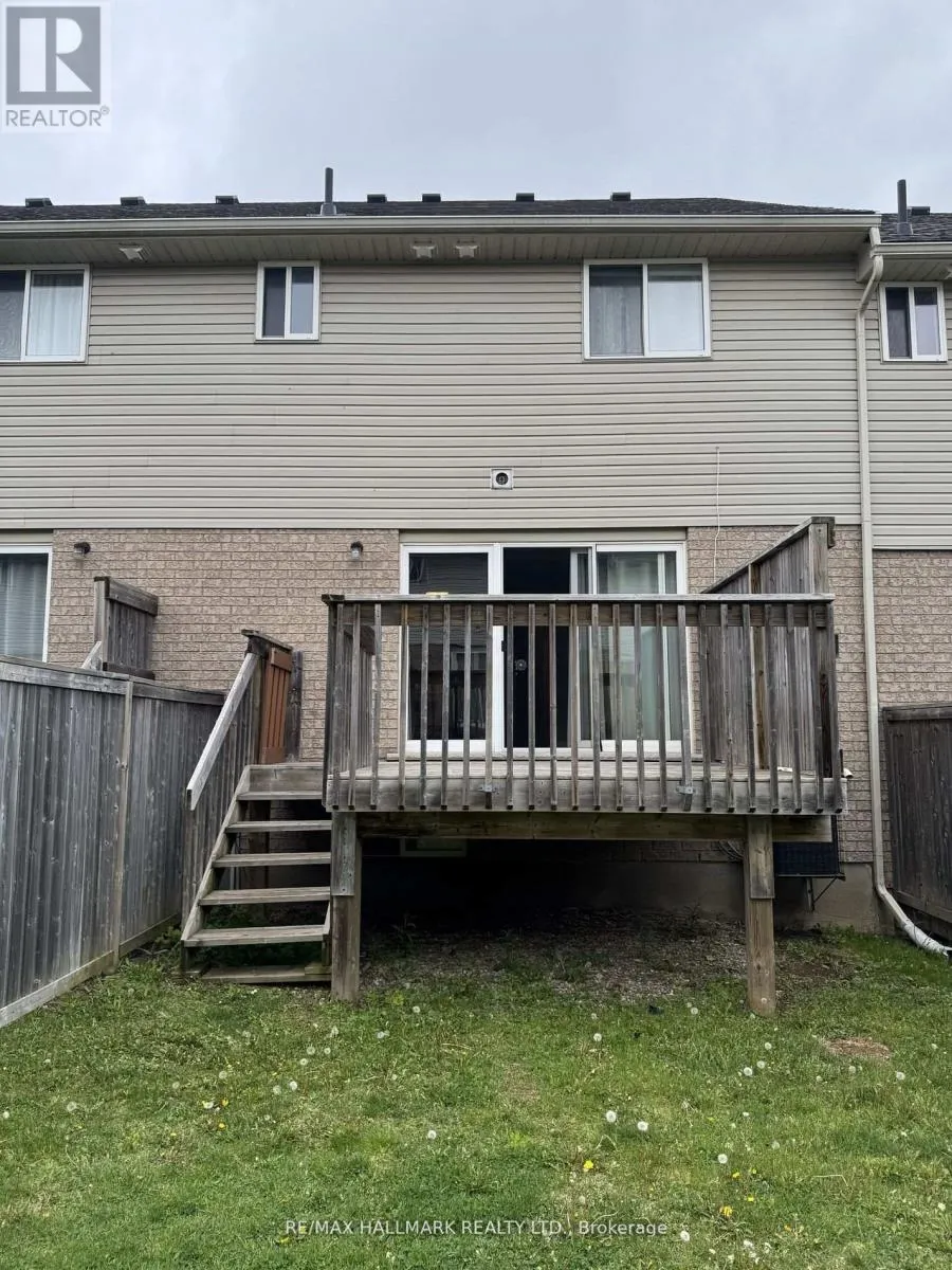 18 - 361 ARKELL ROAD