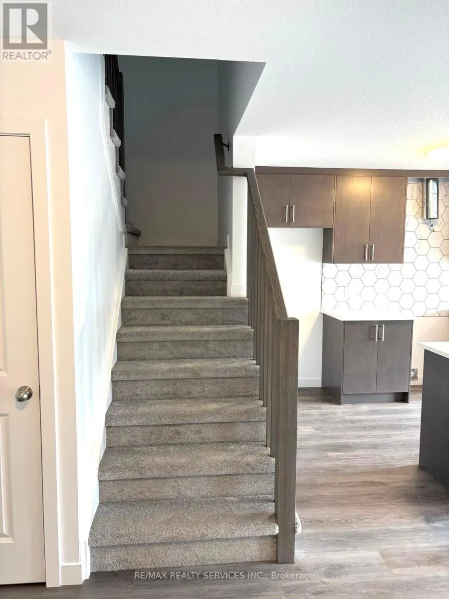 7 PIN OAK COMMON
