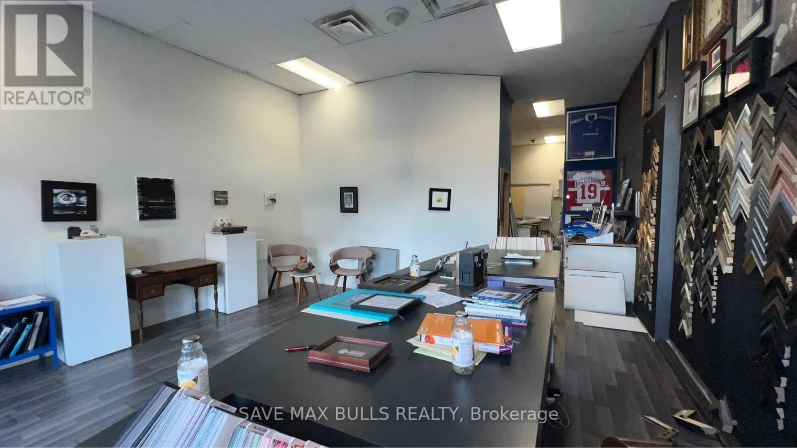 103 - 1051 UPPER JAMES STREET