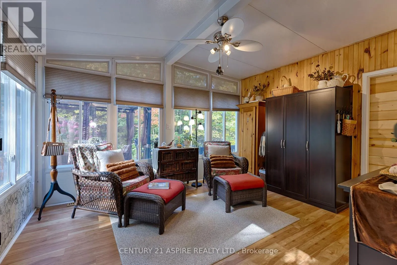 542 A RANTZ ROAD
