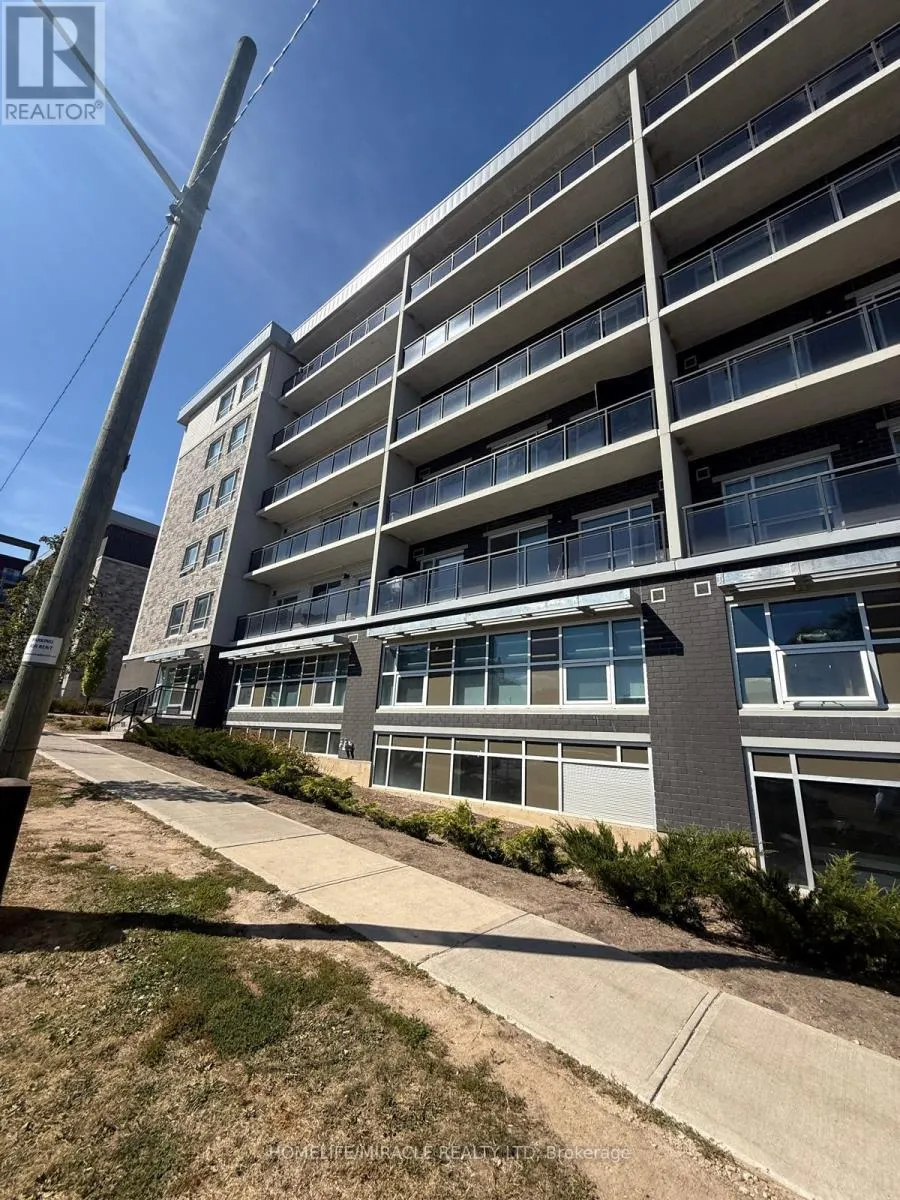 B - 112 - 275 LARCH STREET