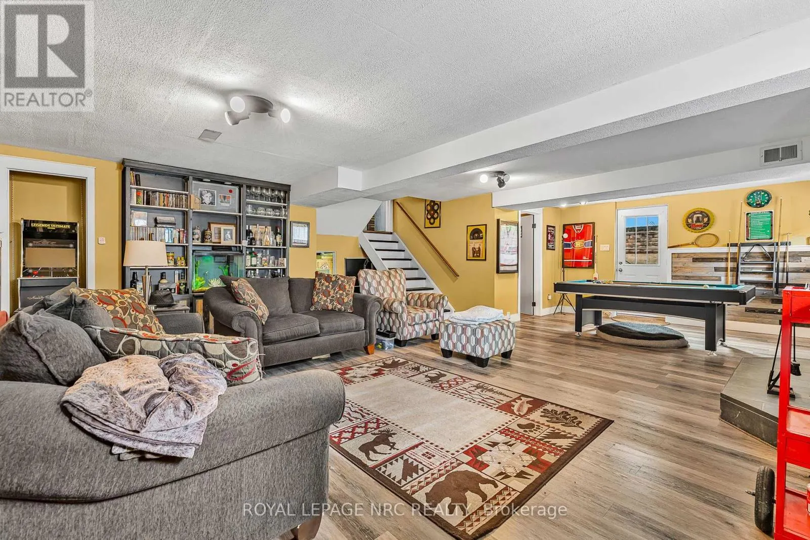 1200 PETTIT ROAD