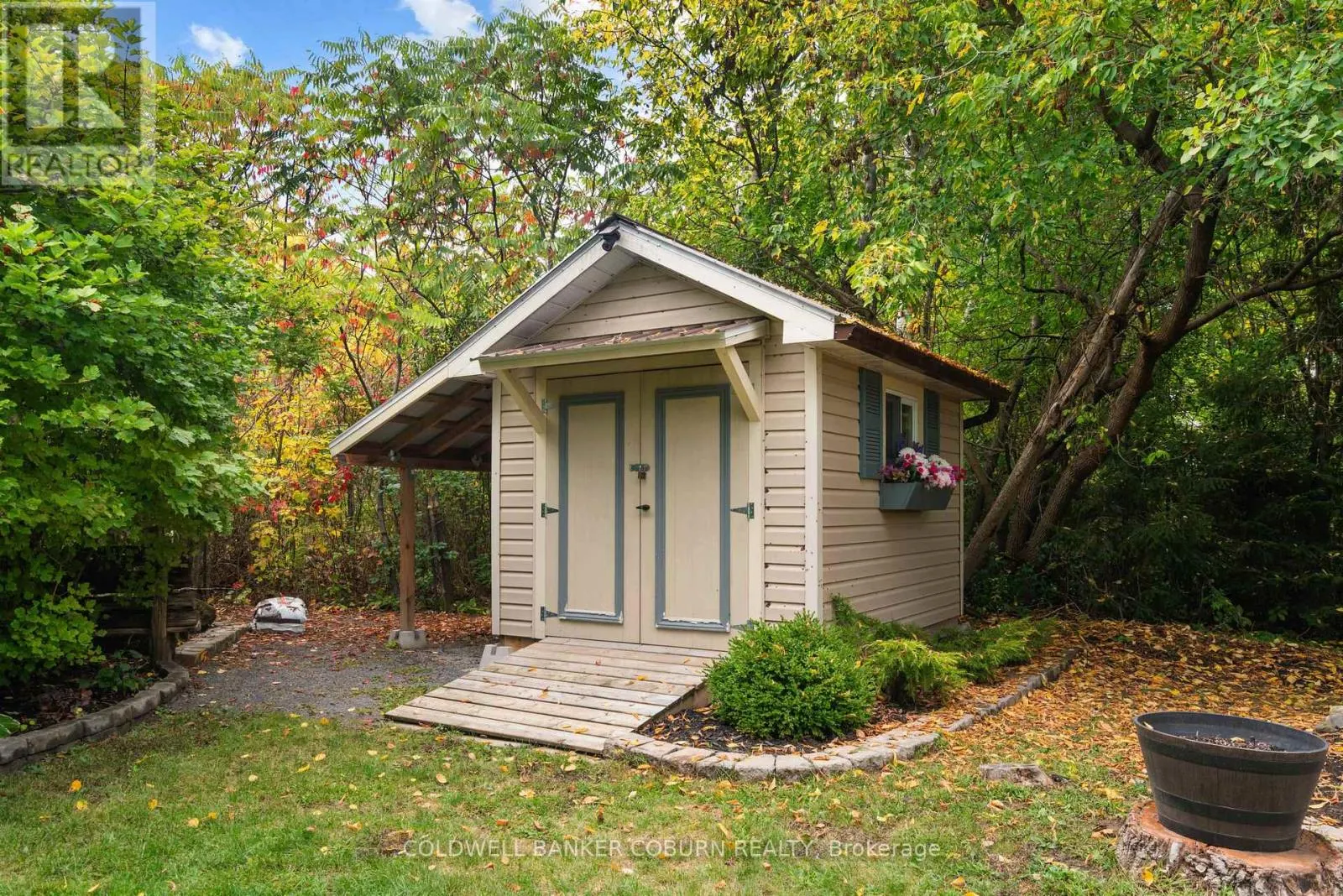 72 DR GORDON CRESCENT