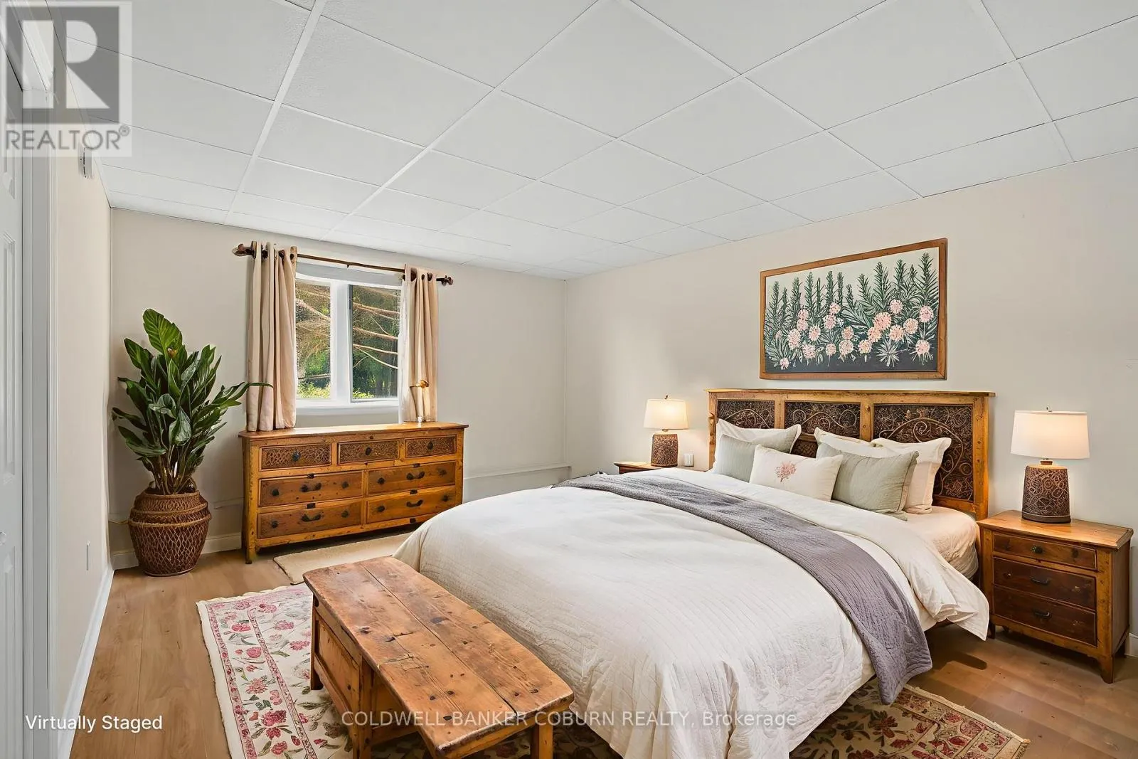72 DR GORDON CRESCENT